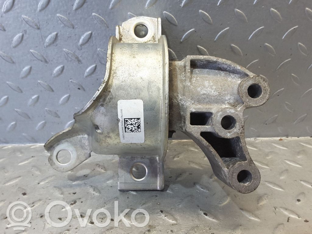 Engine mount bracket   C384,14N053