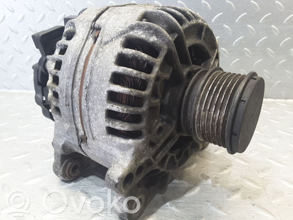 Alternador   045903023A,0124515022