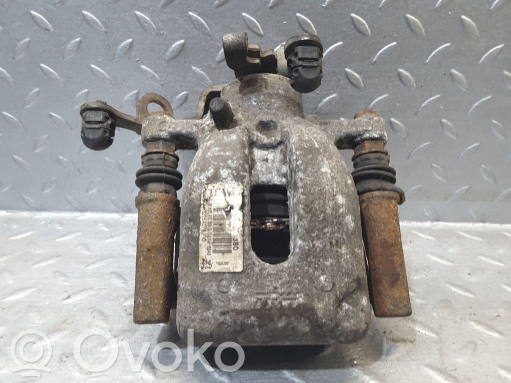 Takajarrusatula   32054076