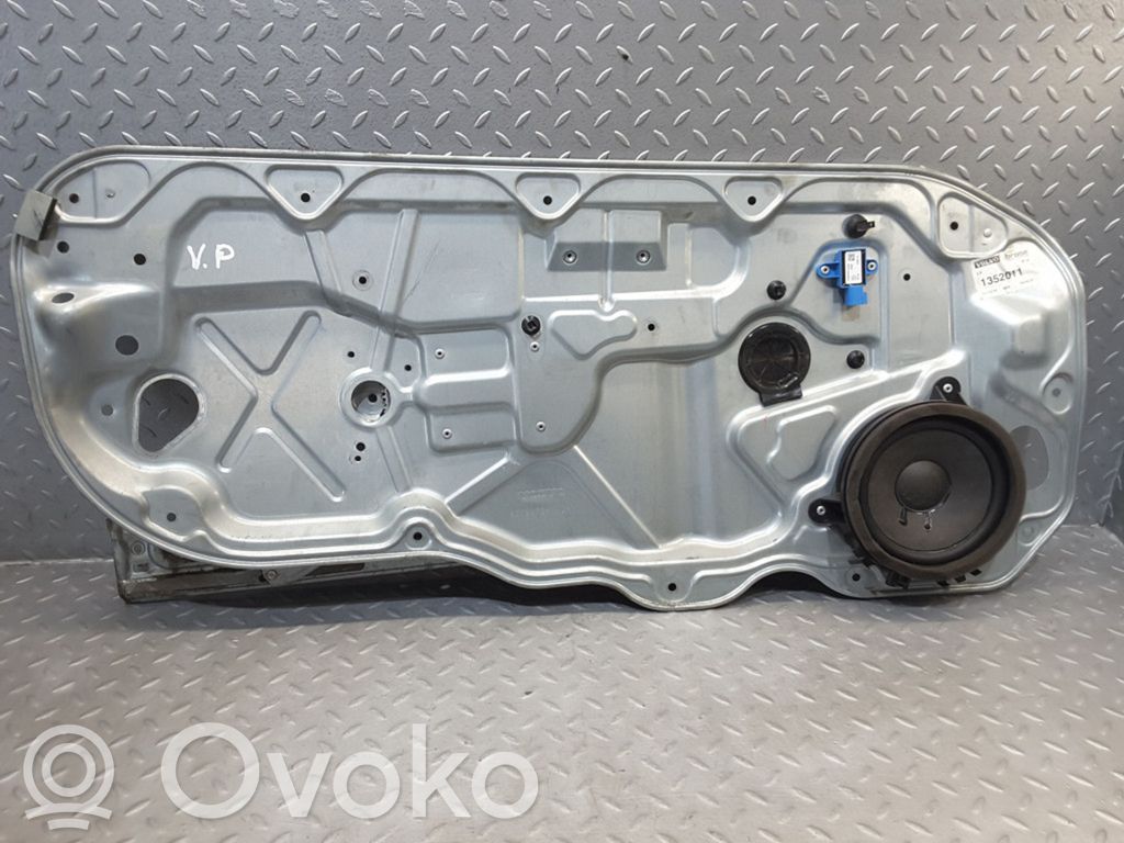 Volvo C30 Podnośnik szyby drzwi z silniczkiem 