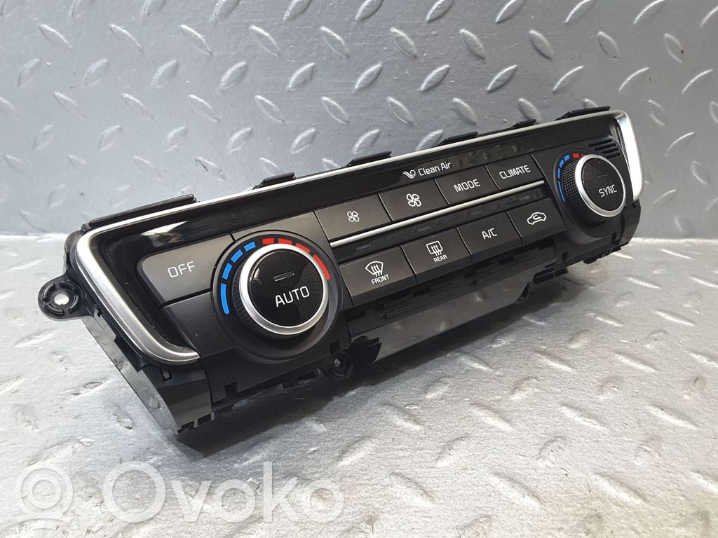 KIA Optima Climate control unit 