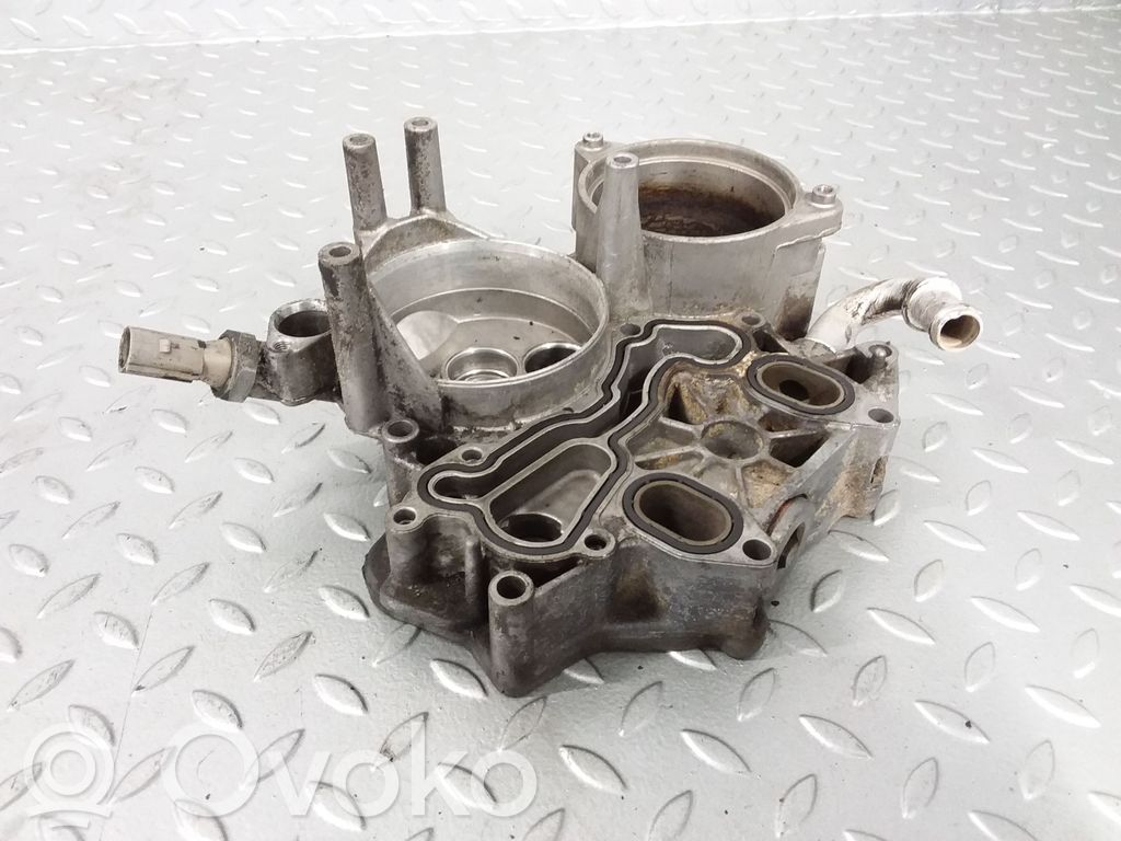 Audi A4 S4 B7 8E 8H Oil filter mounting bracket 