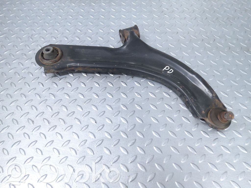 Renault Clio III Front lower control arm/wishbone 