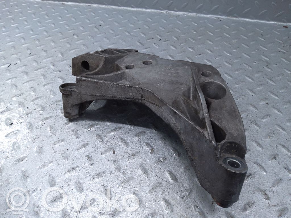 Audi TT TTS Mk2 Engine mounting bracket 