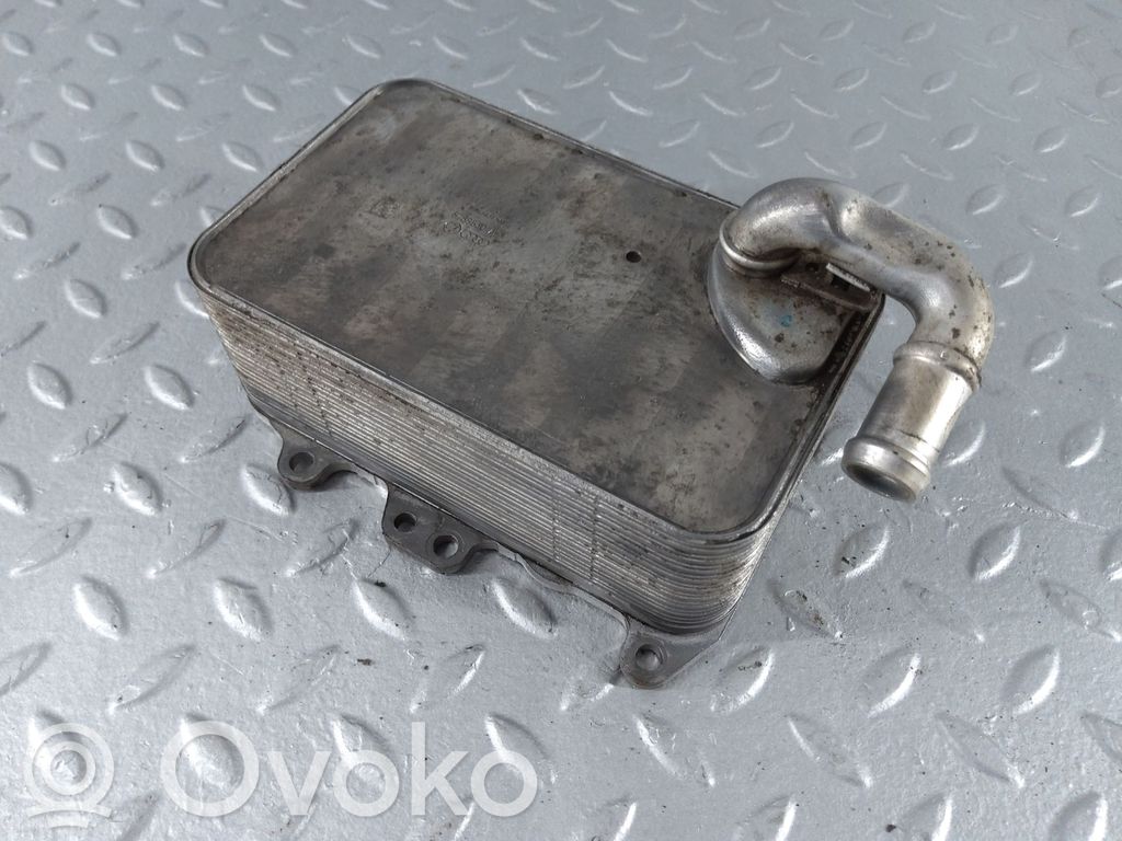 Audi A6 C7 Oil filter mounting bracket 