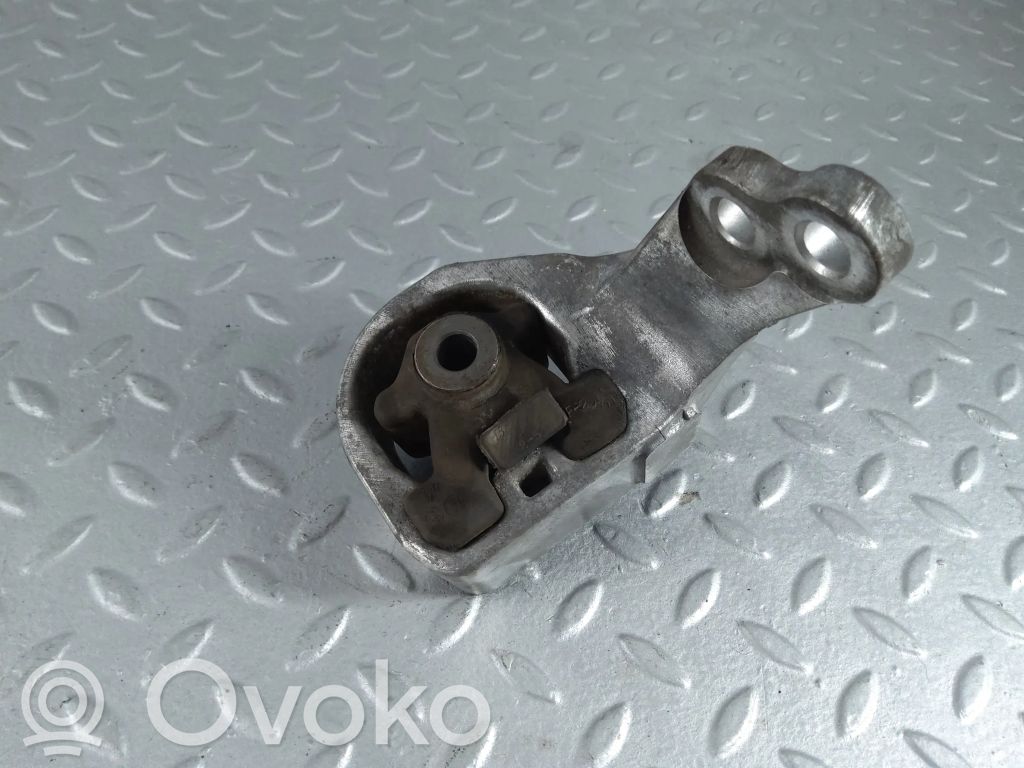 Subaru Outback (BS) Engine mount bracket 