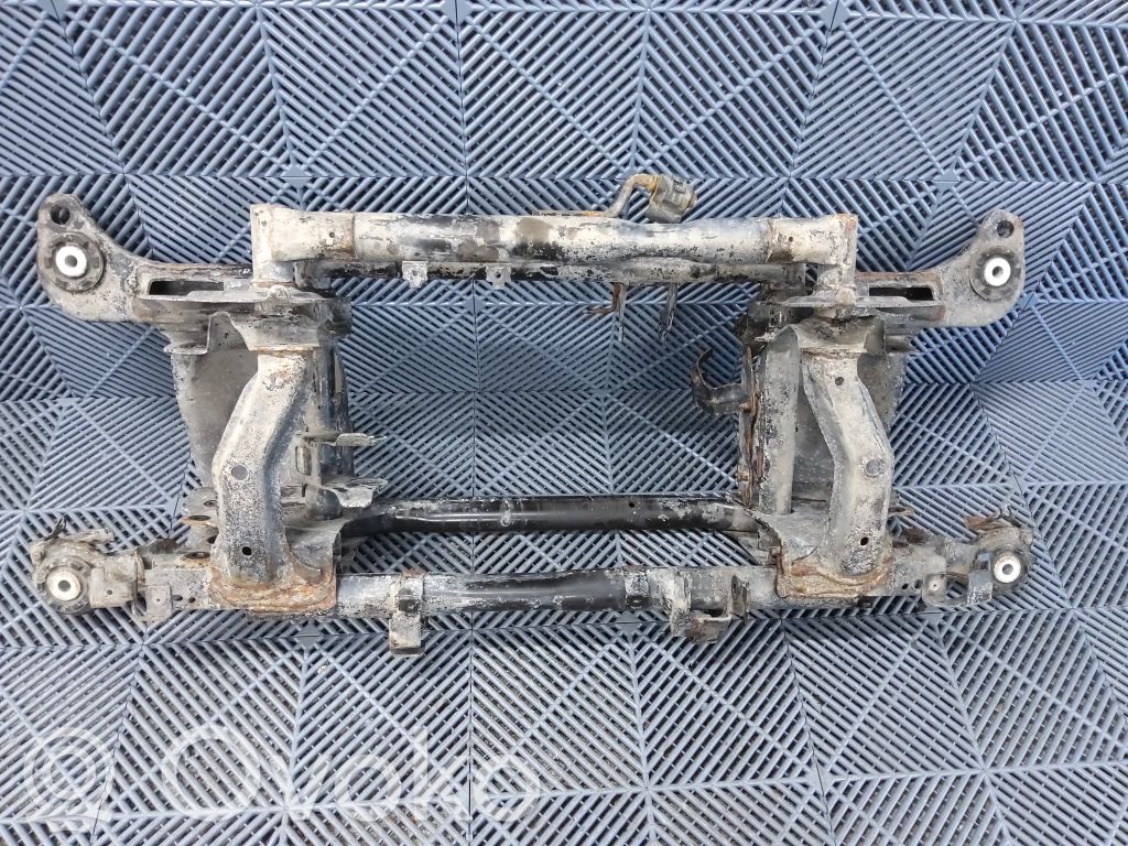 Citroen DS5 Galinis traversas 