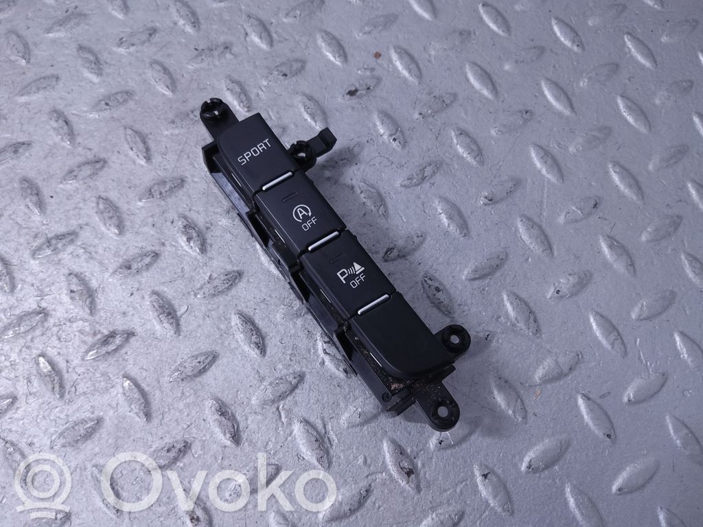 KIA Ceed A set of switches 