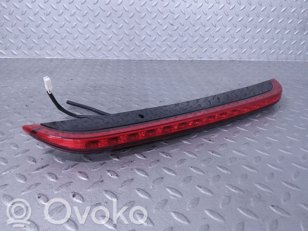 KIA Ceed Kolmas/lisäjarruvalo 