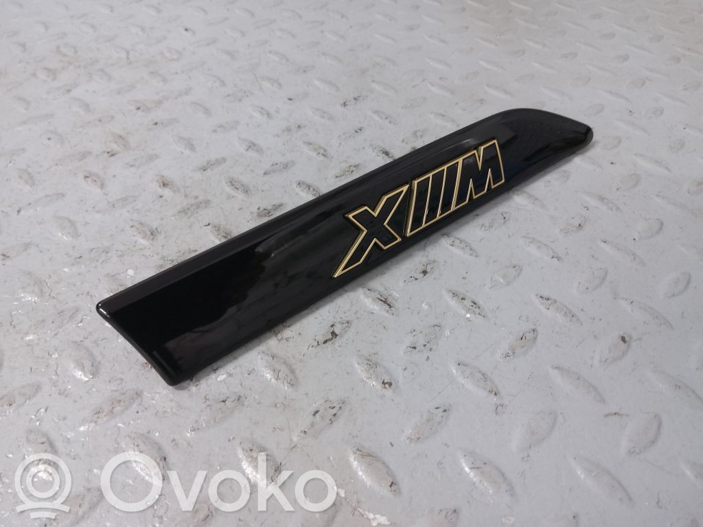 BMW XM Listwa / Nakładka na błotnik przedni 