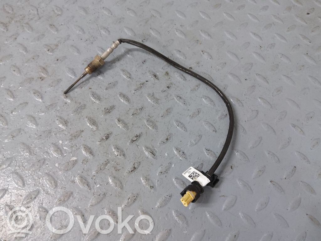 BMW XM Датчик выброса 