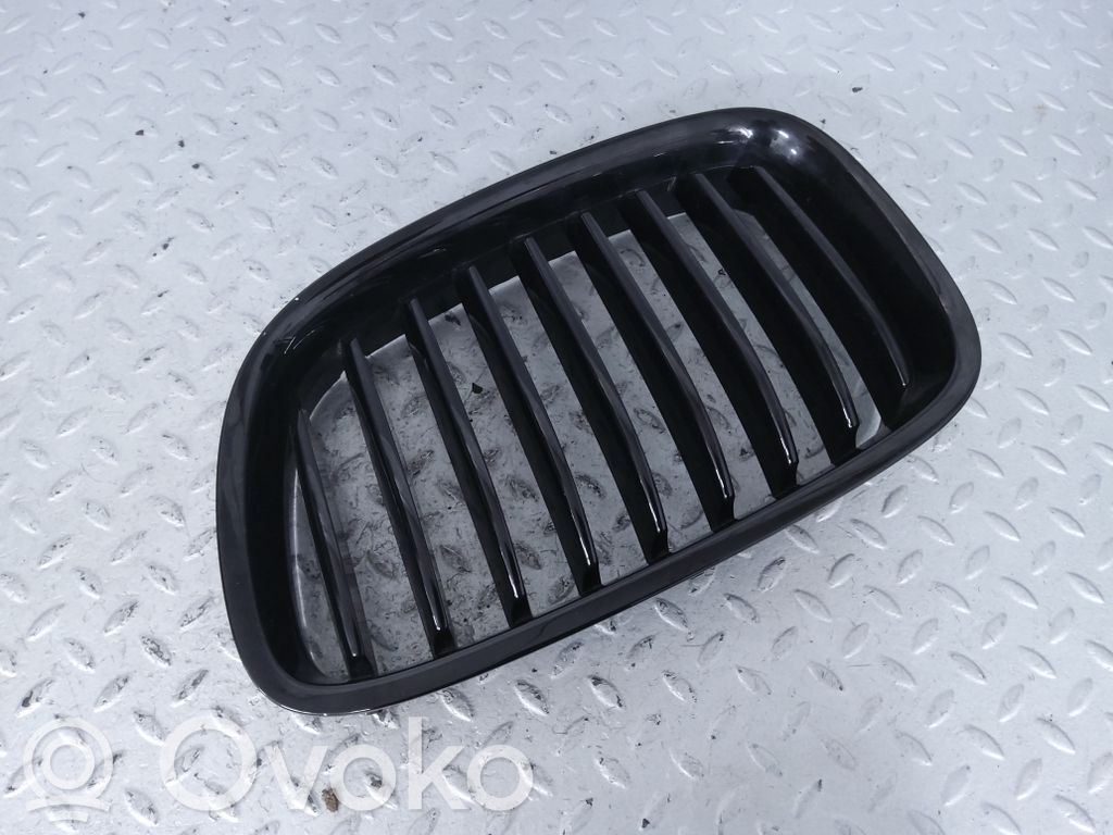BMW 5 GT F07 Верхняя решётка 