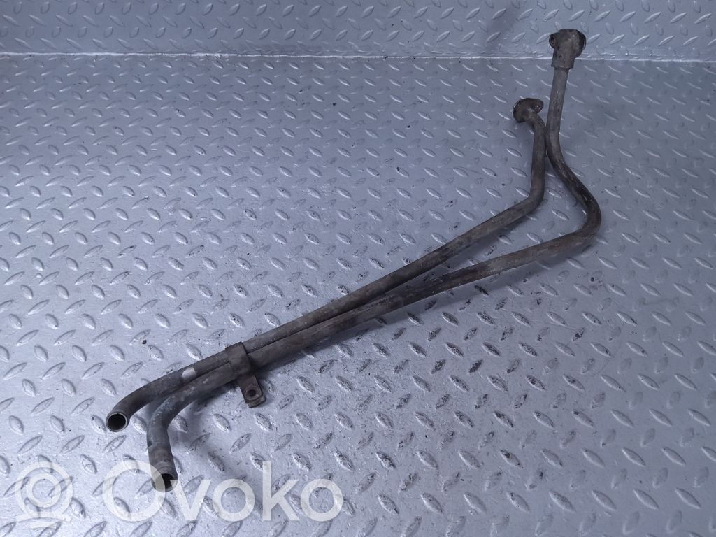 Ilmastointilaitteen putki (A/C)