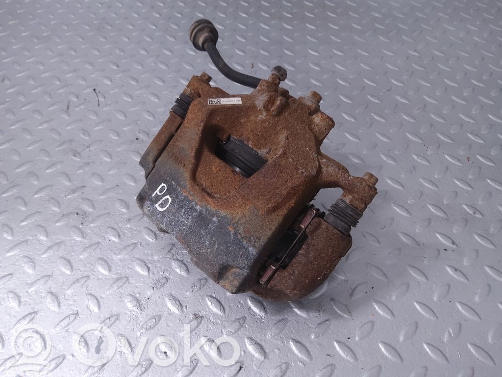 Chevrolet Volt I Front brake caliper 