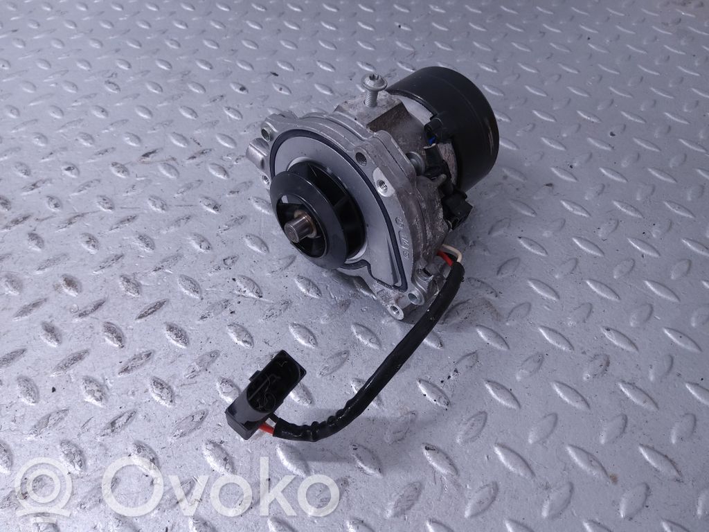 BMW X5 G05 Vesipumppu 