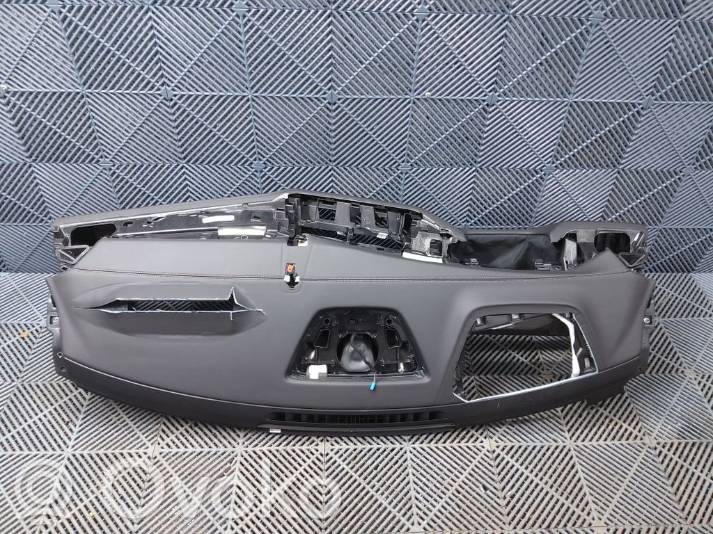 BMW X5 G05 Panelis 