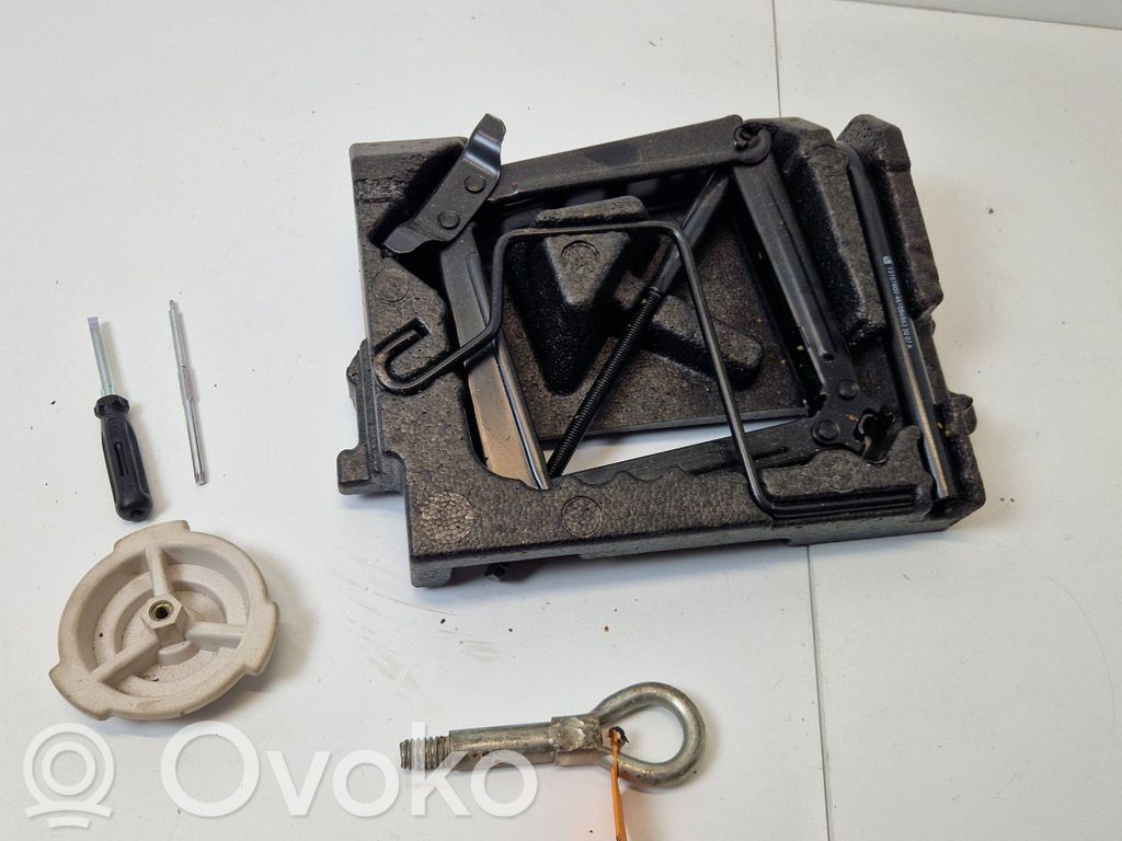 Tool set   13255677