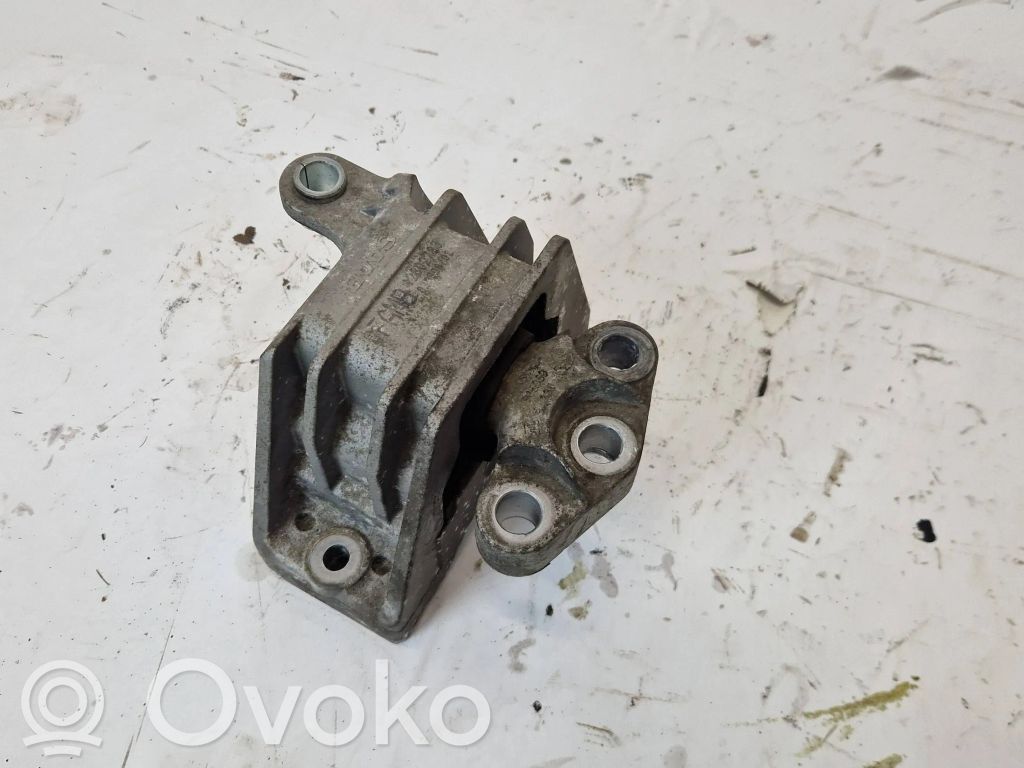 Saab 9-3 Ver2 Engine mount bracket 