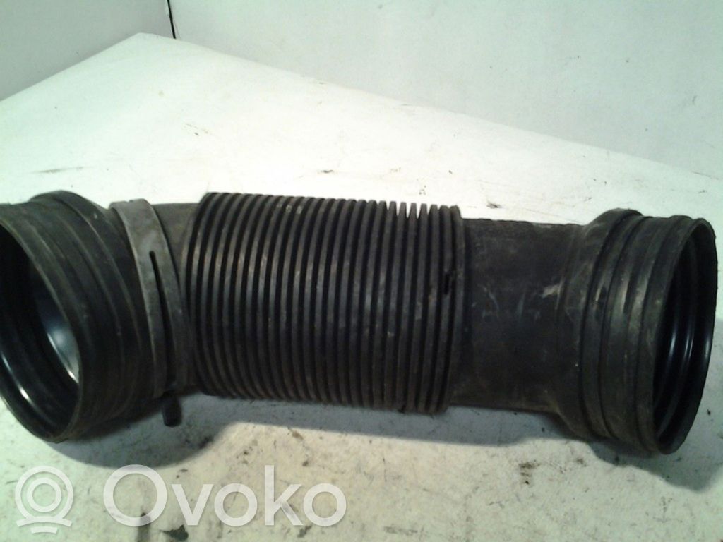 Volkswagen Golf V Część rury dolotu powietrza 