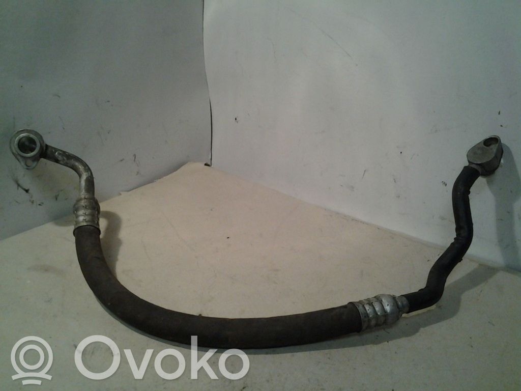 Audi A8 S8 D3 4E Ilmastointilaitteen putki (A/C) 