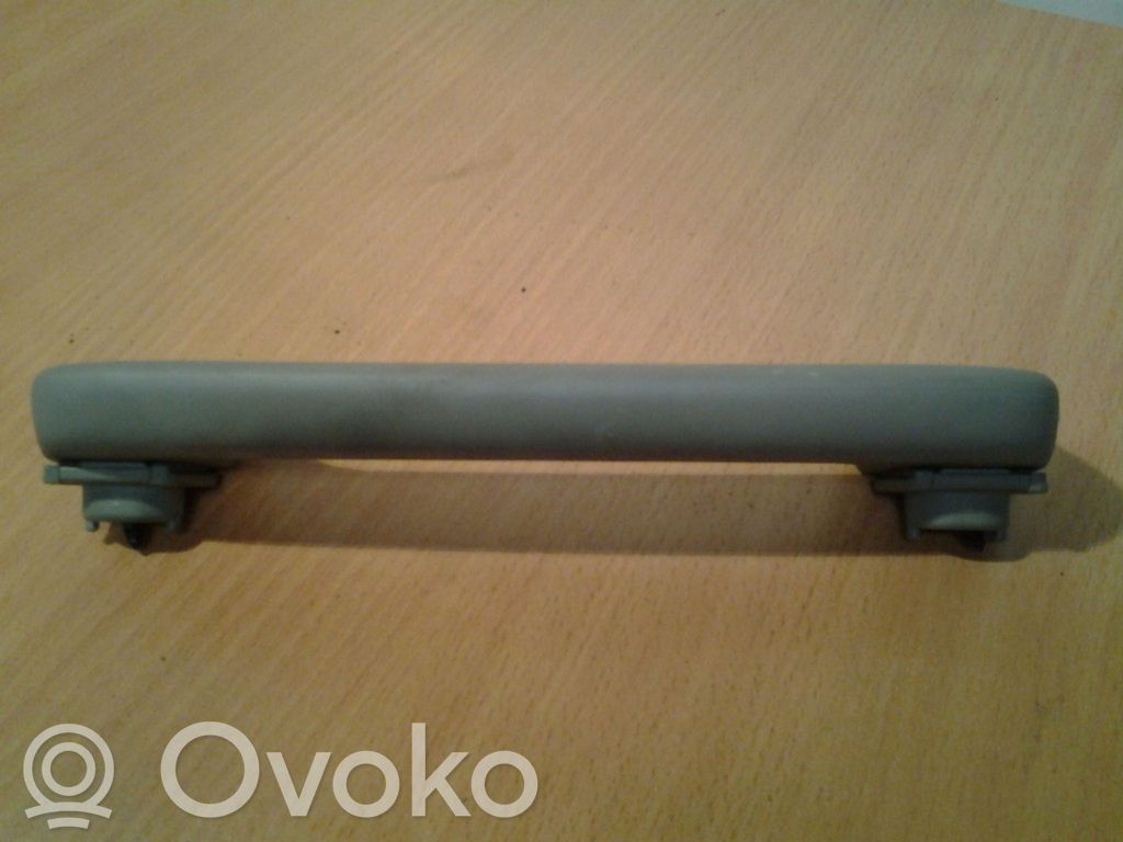 Audi A8 S8 D3 4E Rankenėlė priekinė 