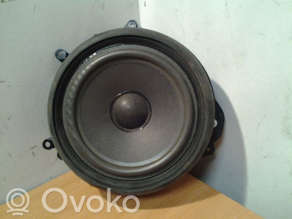 Audi A8 S8 D3 4E Altavoz de la puerta delantera 