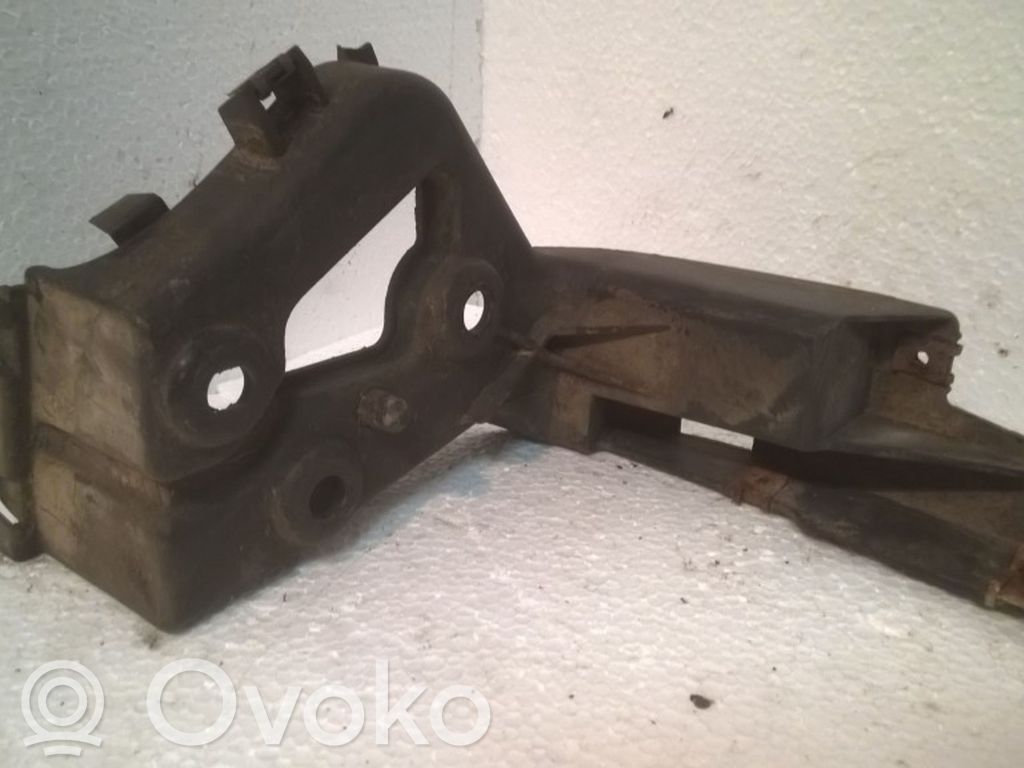 Audi A8 S8 D3 4E Rear bumper mounting bracket 