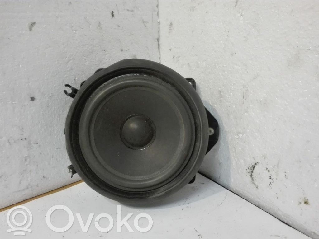 Audi A8 S8 D3 4E Altavoz de la puerta delantera 