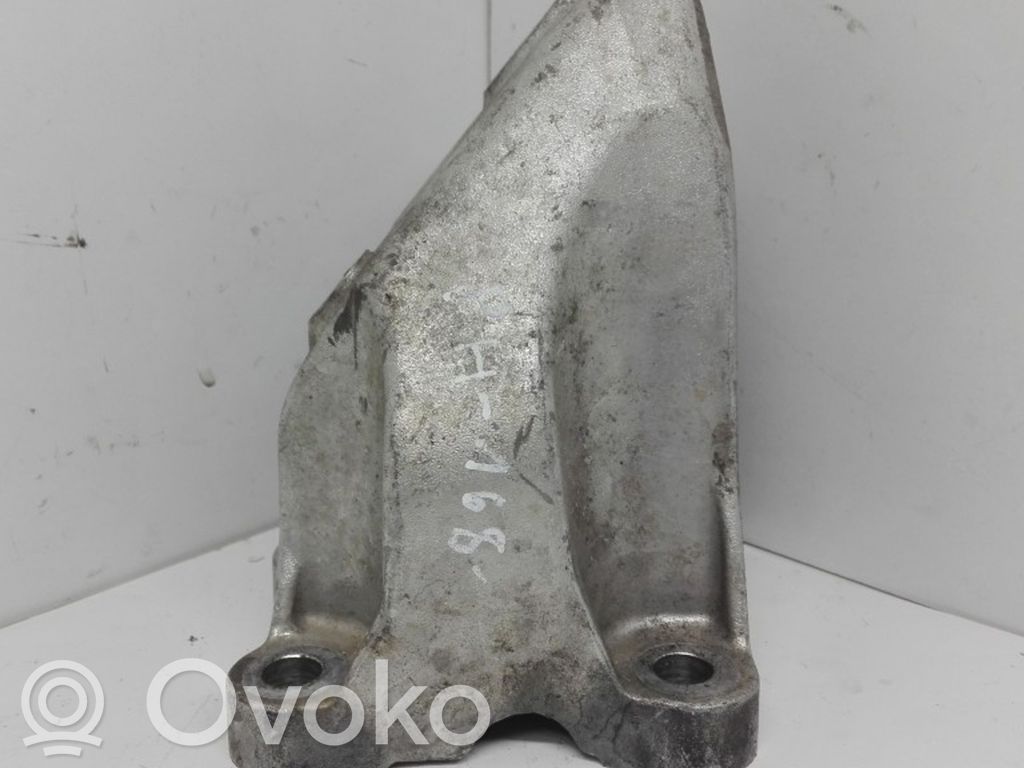 Engine mounting bracket   3D0199307AB