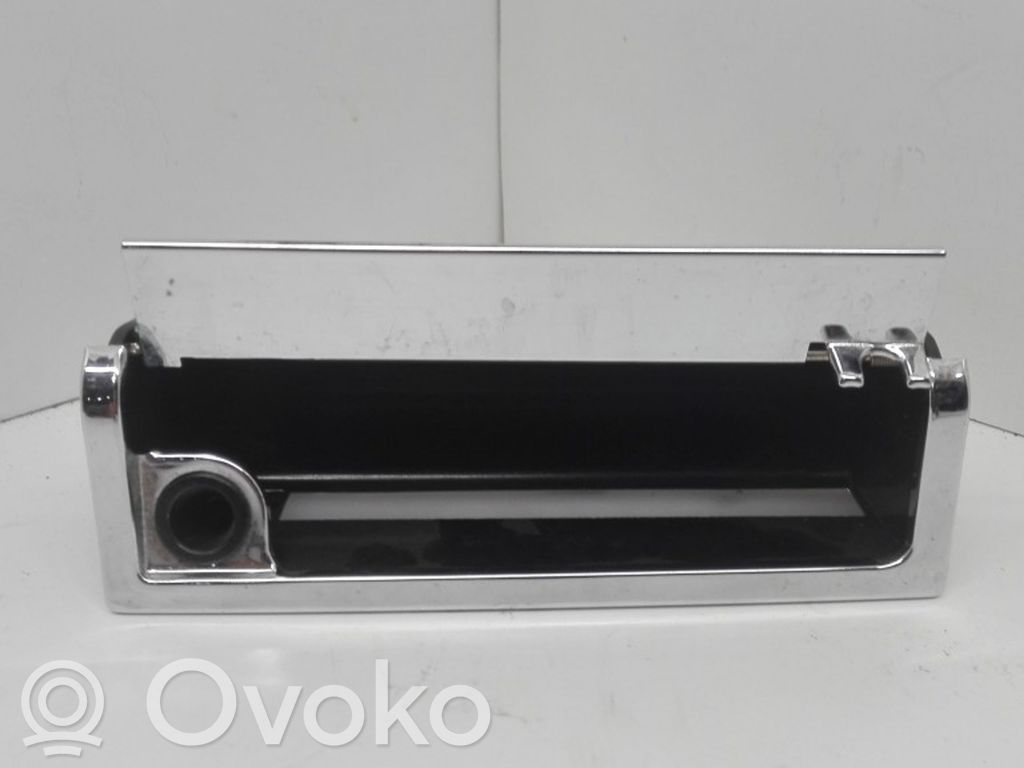 Audi A8 S8 D3 4E Aschenbecher 