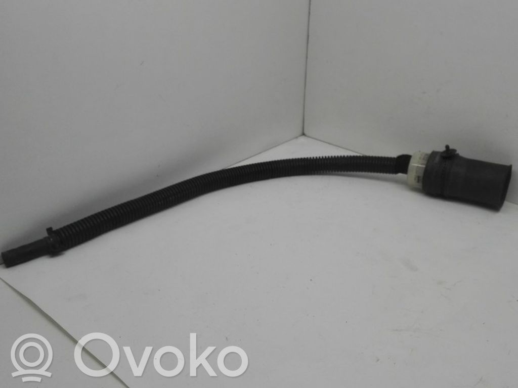 Audi A8 S8 D3 4E Kompressorin ilmanoton letku 