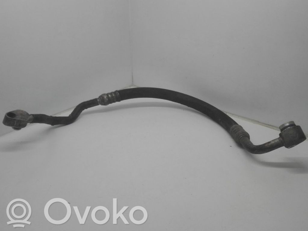 Audi A8 S8 D3 4E Ilmastointilaitteen putki (A/C) 