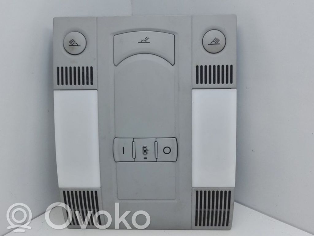 Audi A8 S8 D3 4E Etuistuimen valo 