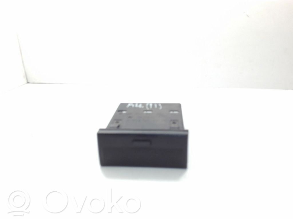 Audi A4 S4 B6 8E 8H Compartimiento/consola central del panel 