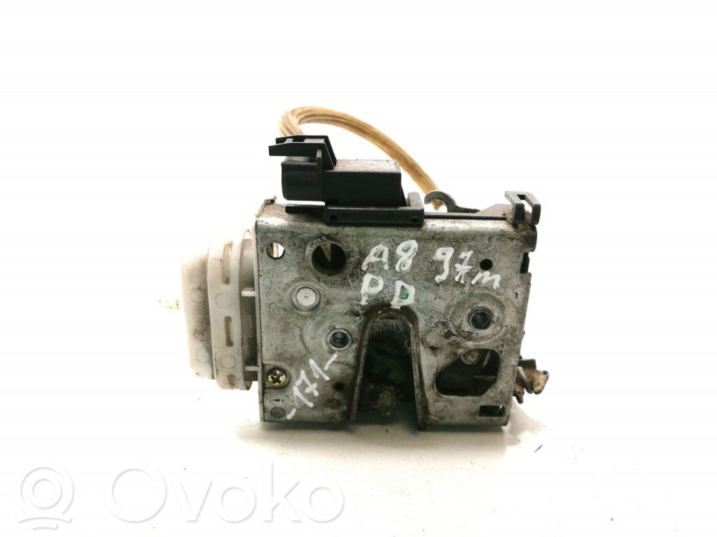 Audi A8 S8 D2 4D Etuoven lukko 