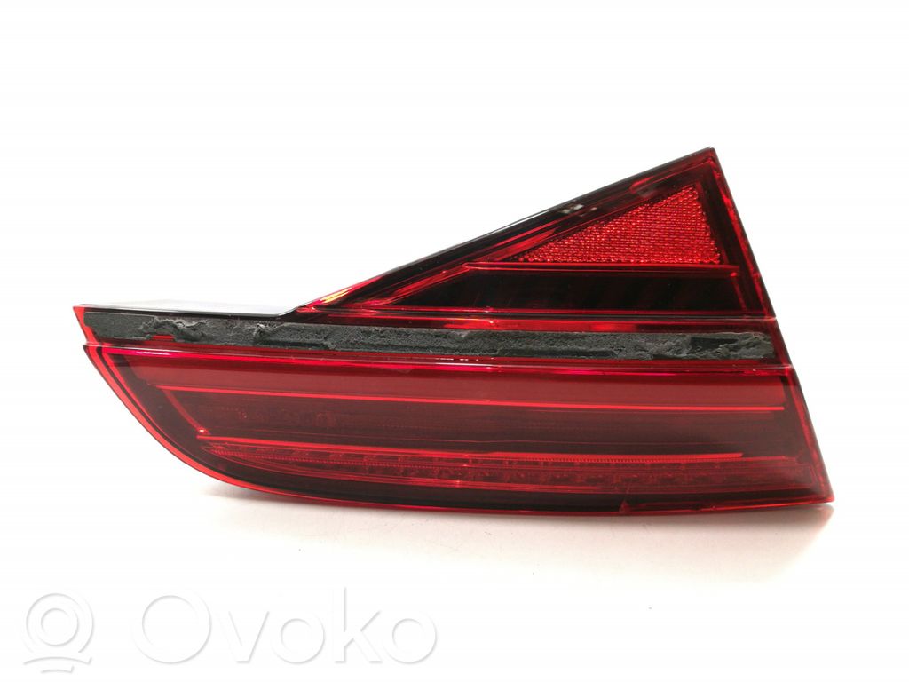 Audi A8 S8 D4 4H Lampy tylnej klapy bagażnika 