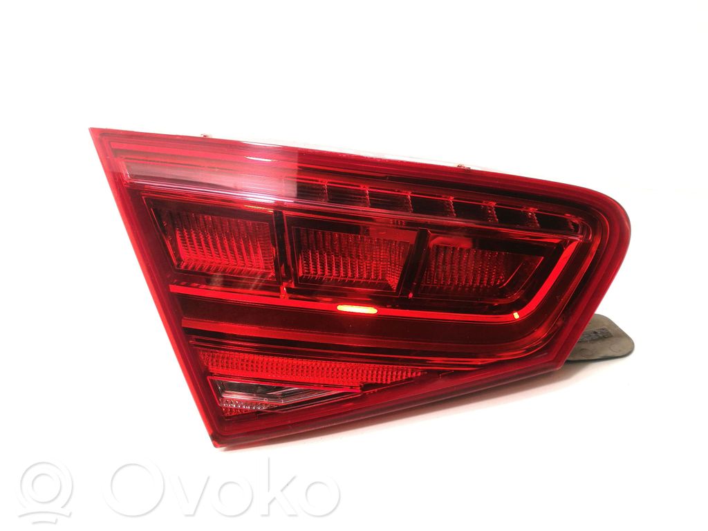 Audi A8 S8 D4 4H Luci posteriori del portellone del bagagliaio 