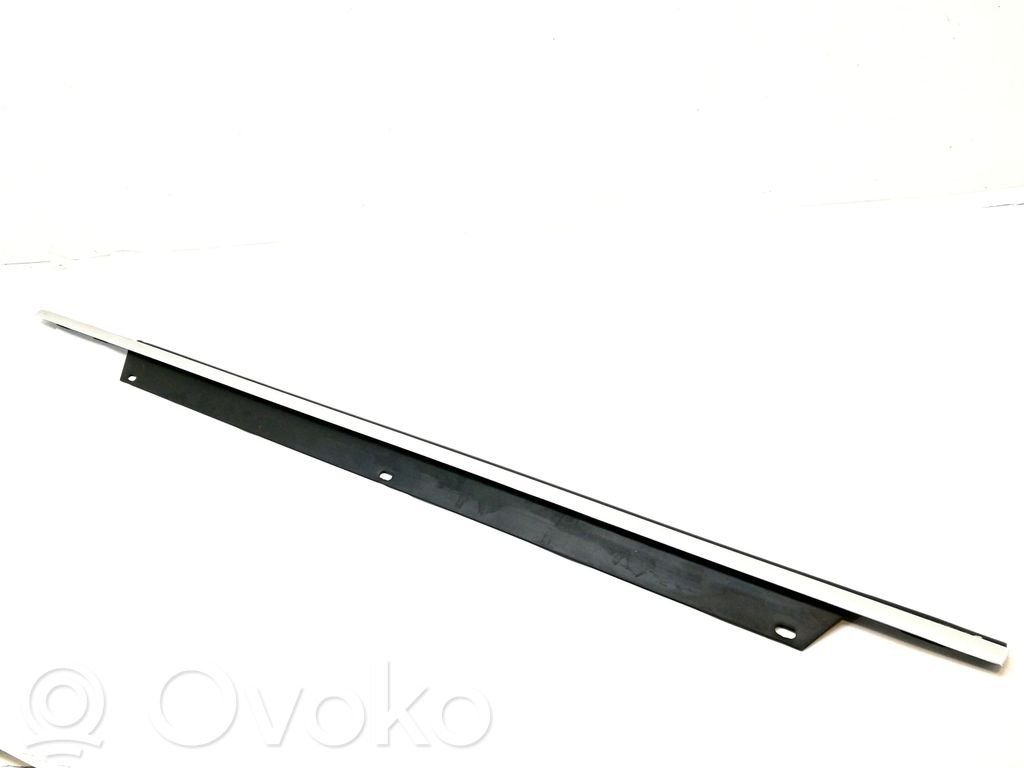 Audi Q7 4L Listwa drzwi przednich 