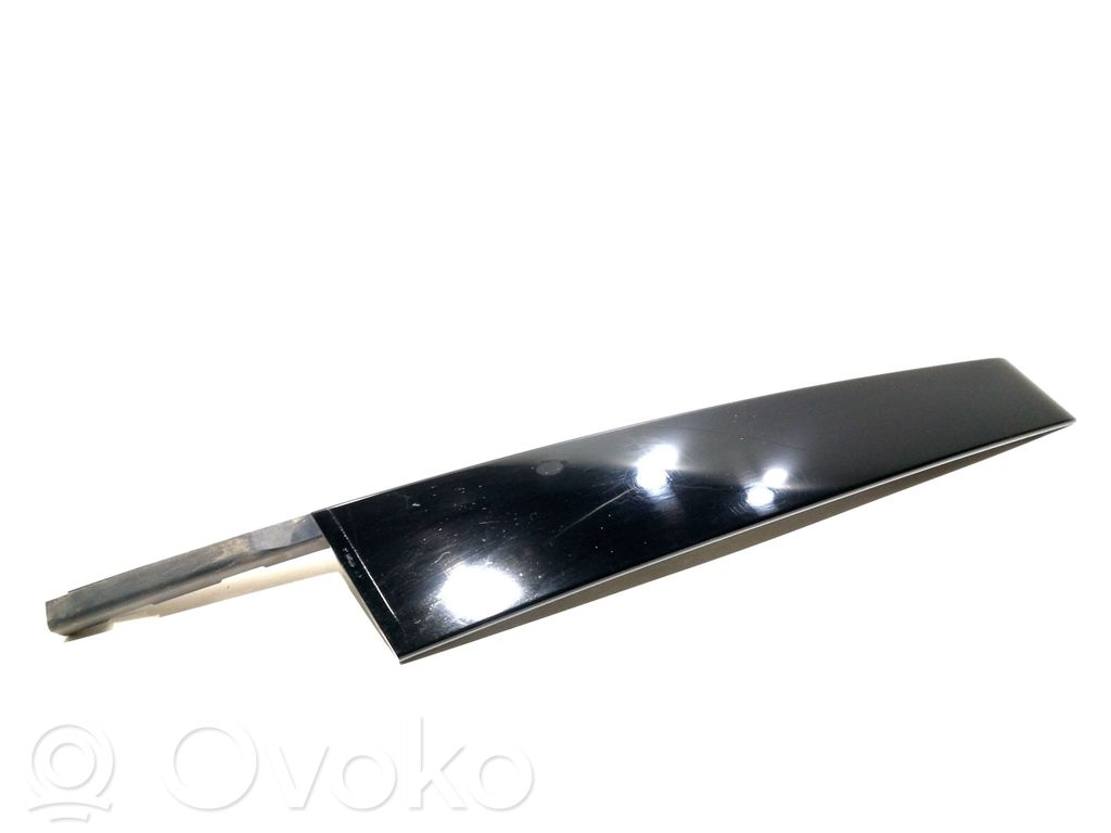 Audi A8 S8 D4 4H Listwa / Uszczelka szyby drzwi przednich 