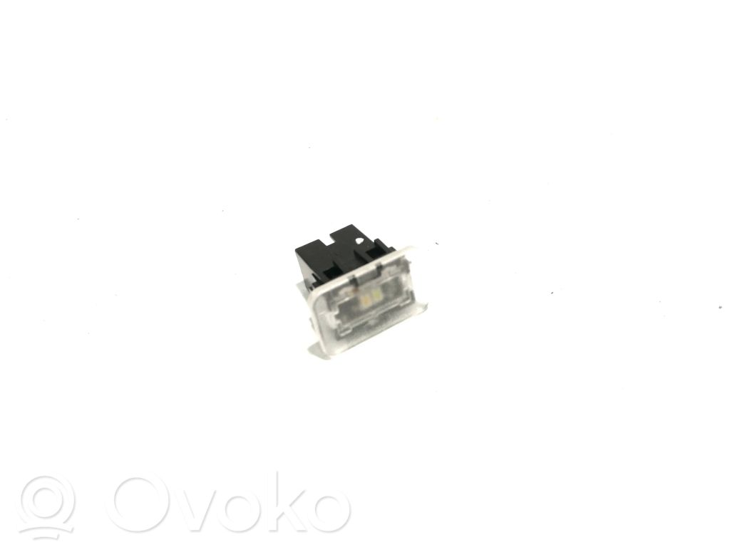 Audi A8 S8 D4 4H Luz interna puerta delantera 