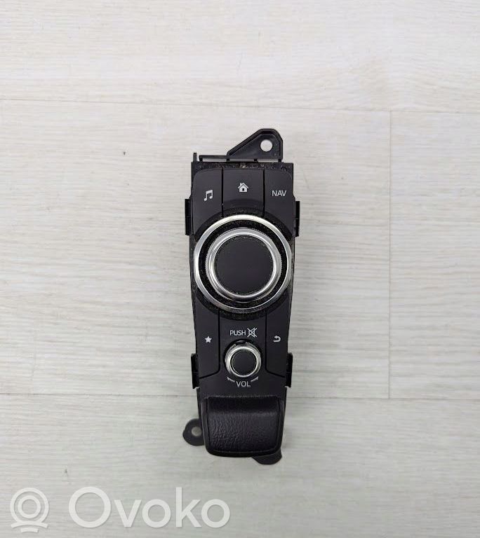Mazda CX-3 Head unit multimedia control 