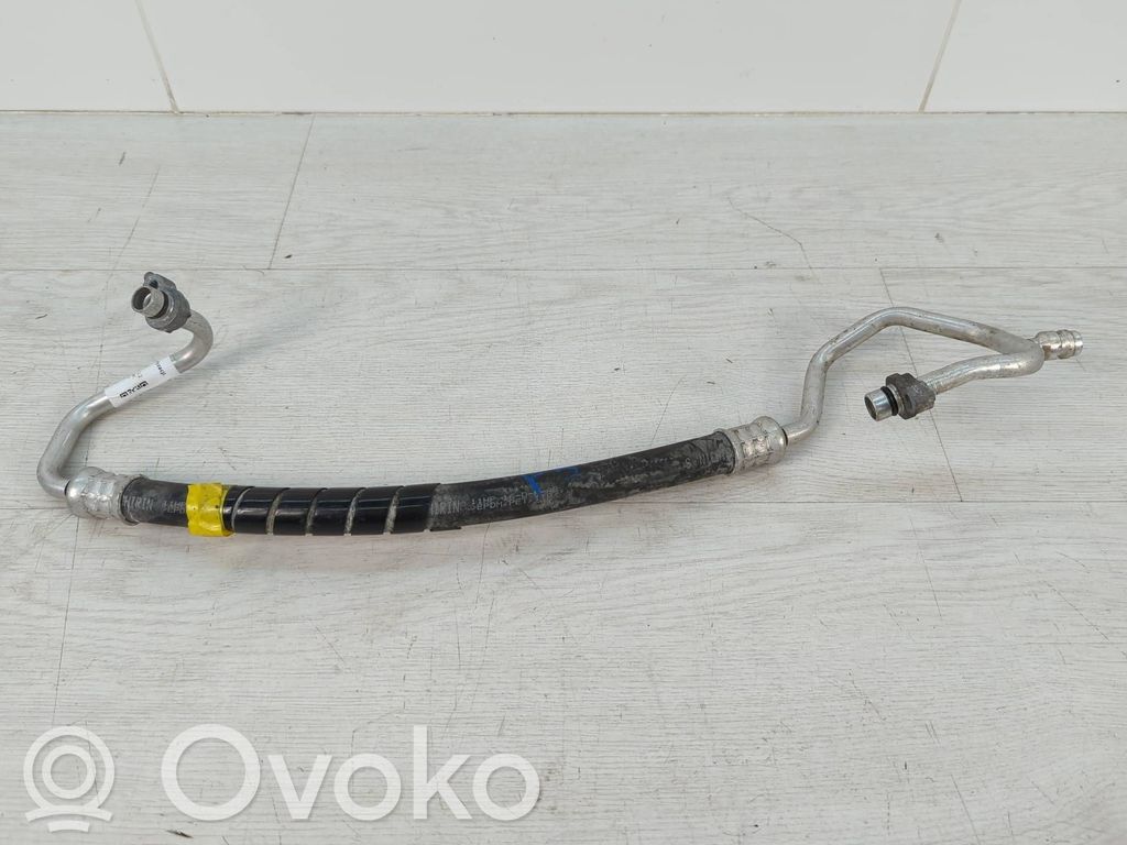 Ilmastointilaitteen putki (A/C)   11171