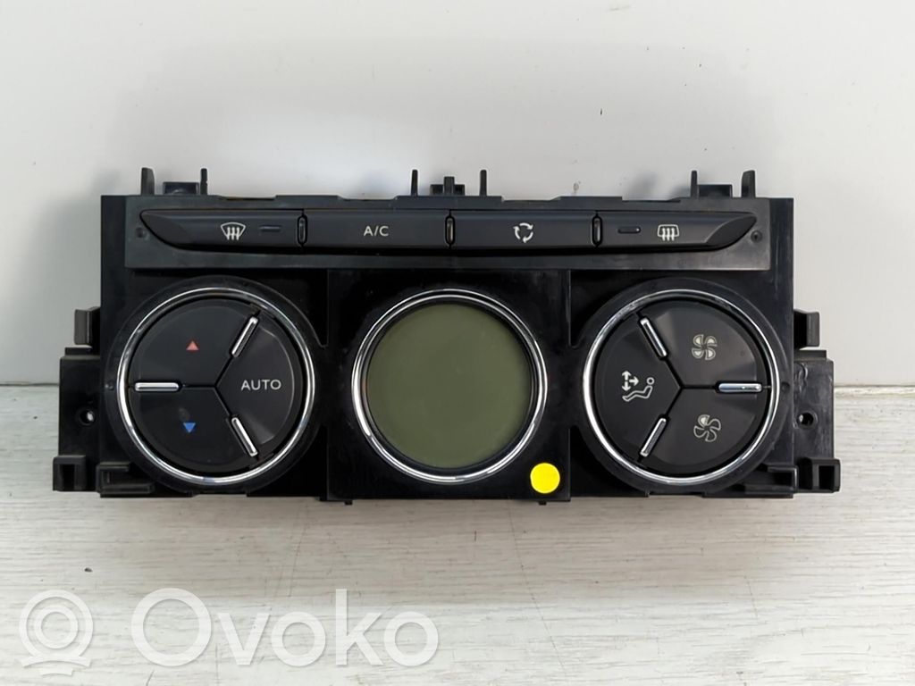 Air conditioning/heating control unit   13974