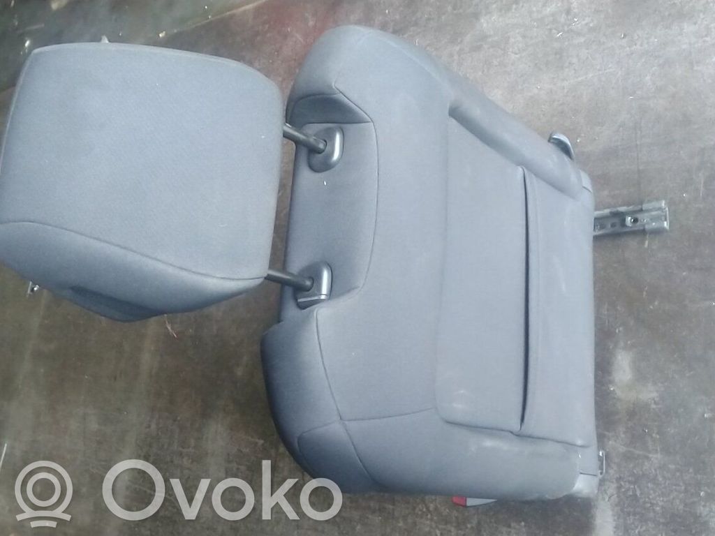 Front driver seat   8876EN,8863H8