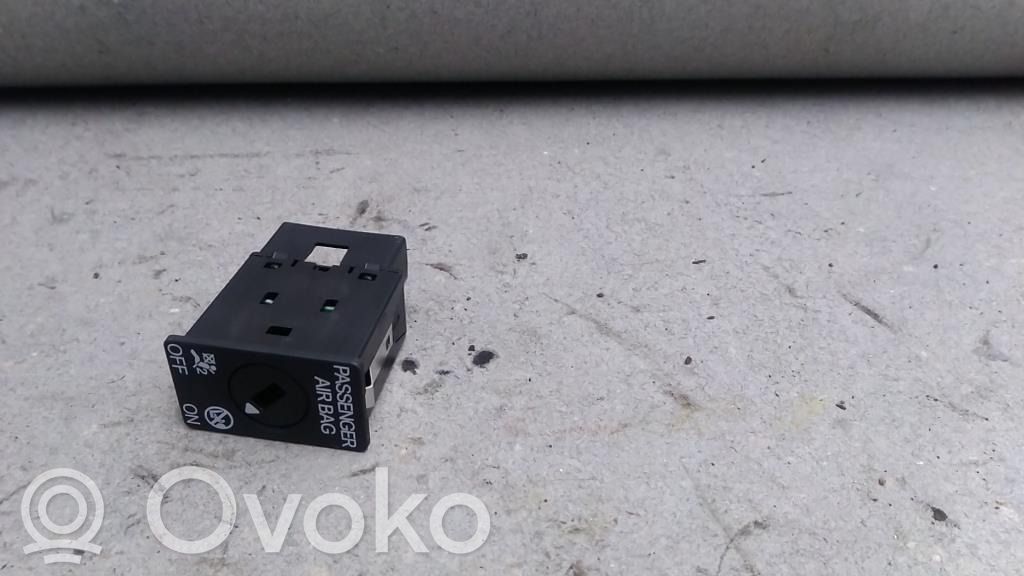 Unidad de control/módulo del Airbag   5C599237