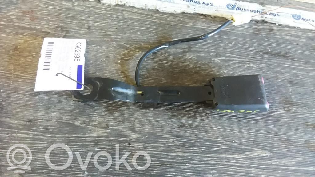 Etuistuimen turvavyön solki