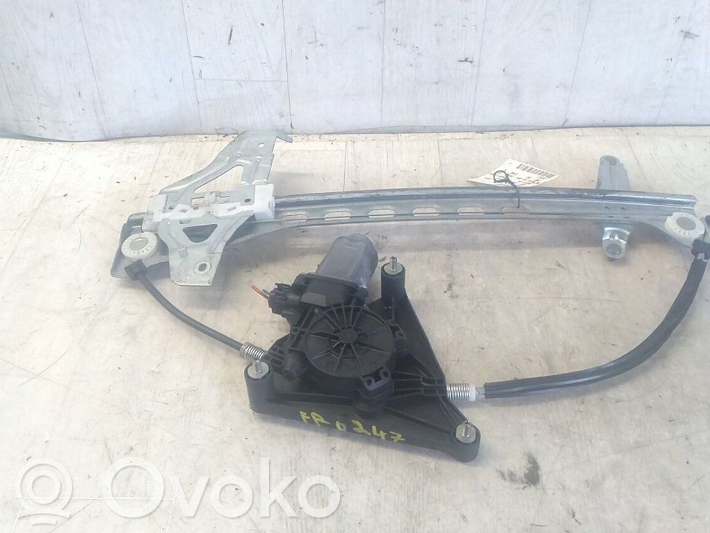 Peugeot 108 Alzacristalli della portiera anteriore con motorino