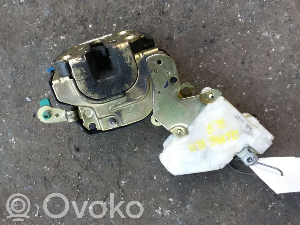 Nissan Almera N16 Motorino della chiusura centralizzata 