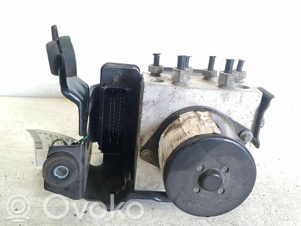 ABS-pumppu   22757652