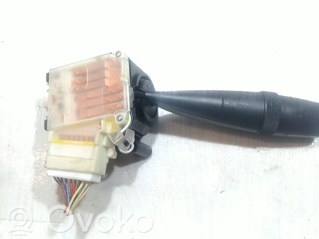 Suzuki Swift II Commodo, commande essuie-glace/phare 